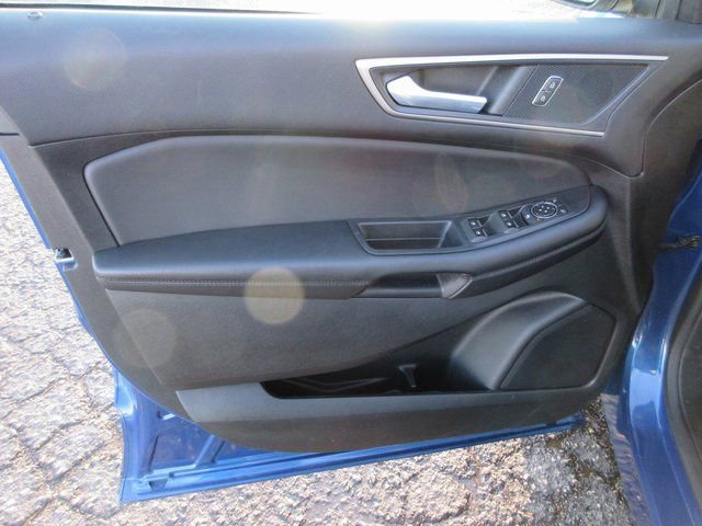 Certified 2022 Ford Edge SEL w/ Convenience Package AWD/4WD image 10