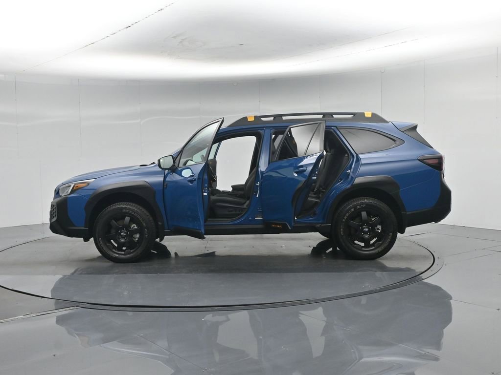 Used 2025 Subaru Outback Wilderness w/ Wilderness Package AWD/4WD image 39