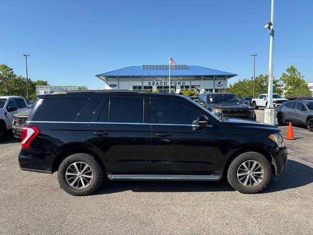 Certified 2018 Ford Expedition XLT w/ Equipment Group 202A AWD/4WD image 4