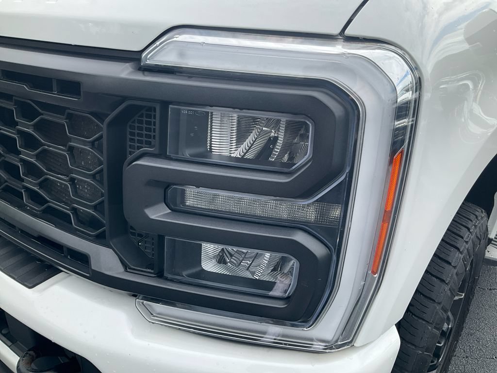 Certified 2023 Ford F250 Lariat w/ Sport Appearance Package AWD/4WD image 9