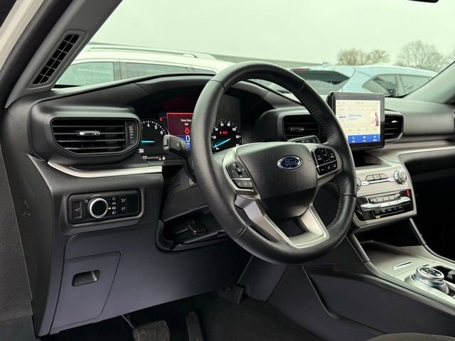 Certified 2024 Ford Explorer XLT image 14