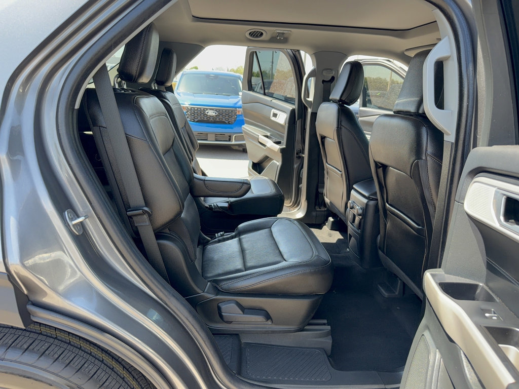 Certified 2023 Ford Explorer Limited w/ Limited Technology Package image 15