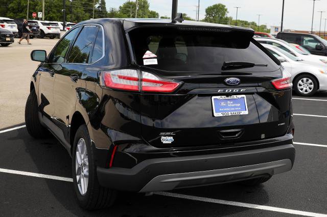 Certified 2024 Ford Edge SEL w/ Convenience Package AWD/4WD image 15