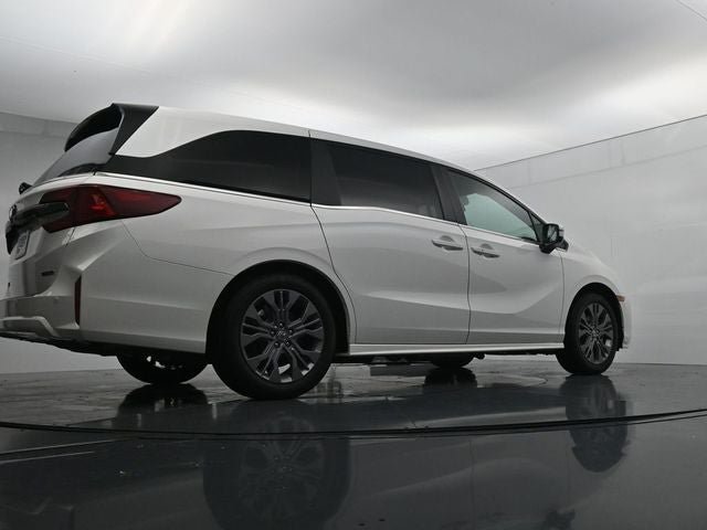 Used 2025 Honda Odyssey Touring image 32