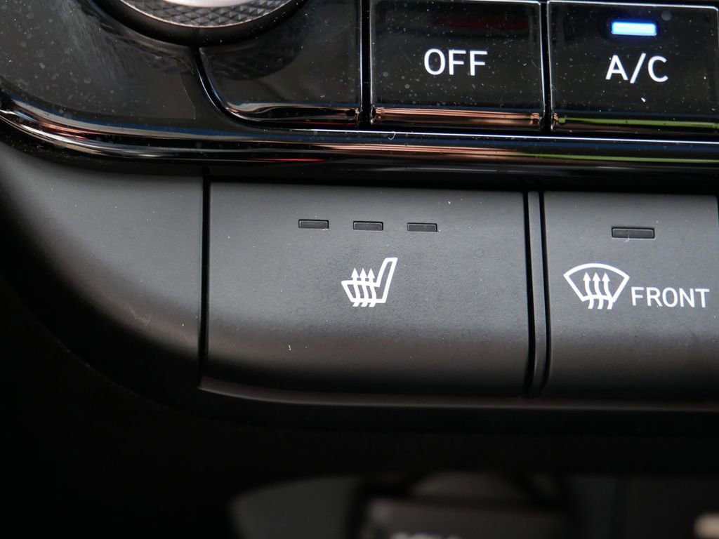 Used 2025 Hyundai Elantra SEL FWD image 24