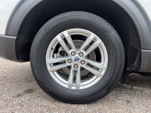 Certified 2023 Ford Explorer XLT w/ Equipment Group 202A AWD/4WD image 14