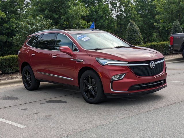 Used 2024 Buick Enclave Essence w/ Experience Buick Package image 8