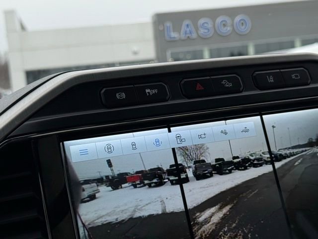 Certified 2022 Ford F250 Platinum w/ Tremor Off-Road Package image 8