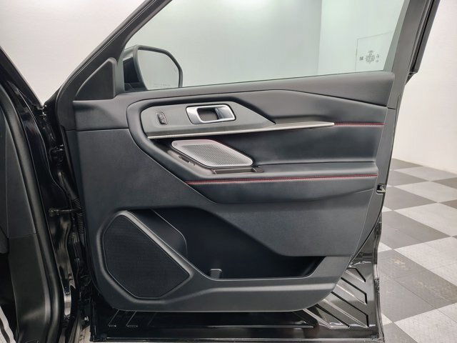 Certified 2025 Ford Explorer ST AWD/4WD image 27