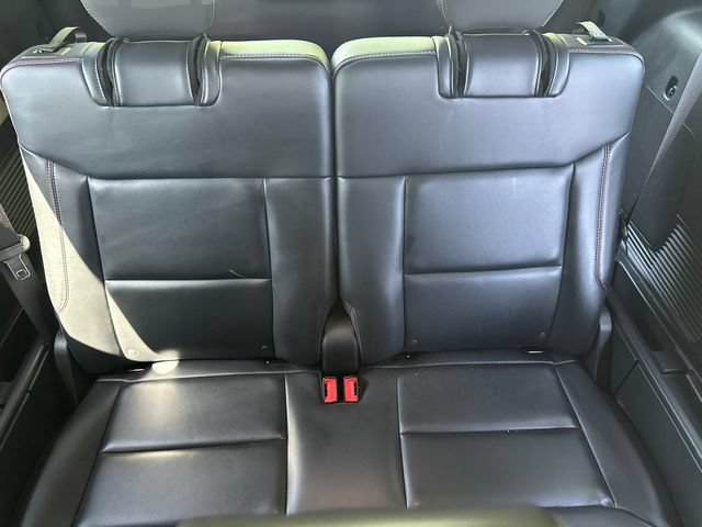 Certified 2025 Ford Explorer ST-Line w/ ST-Line Street Pack AWD/4WD image 18