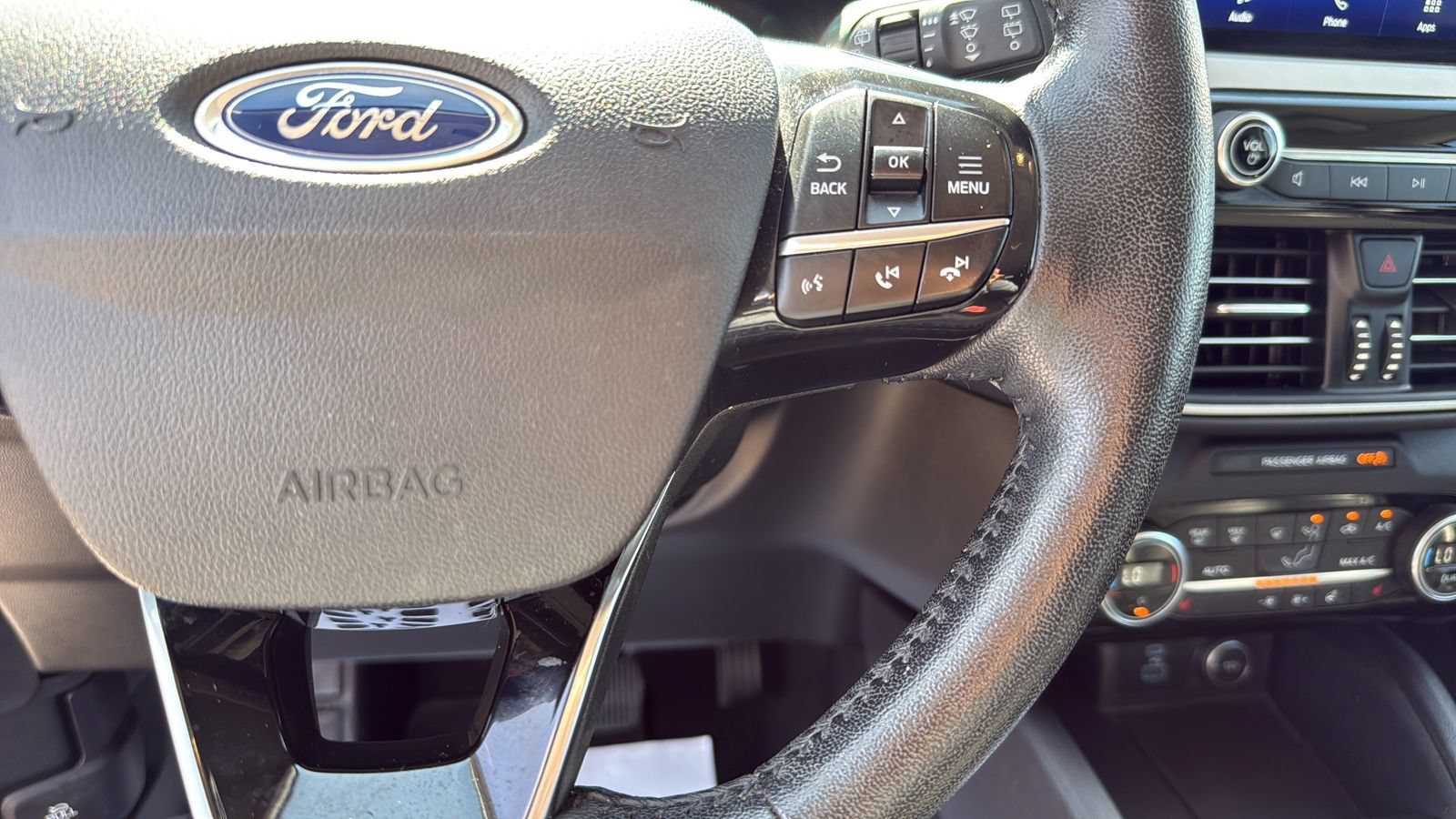 Certified 2021 Ford Escape SEL AWD/4WD image 15