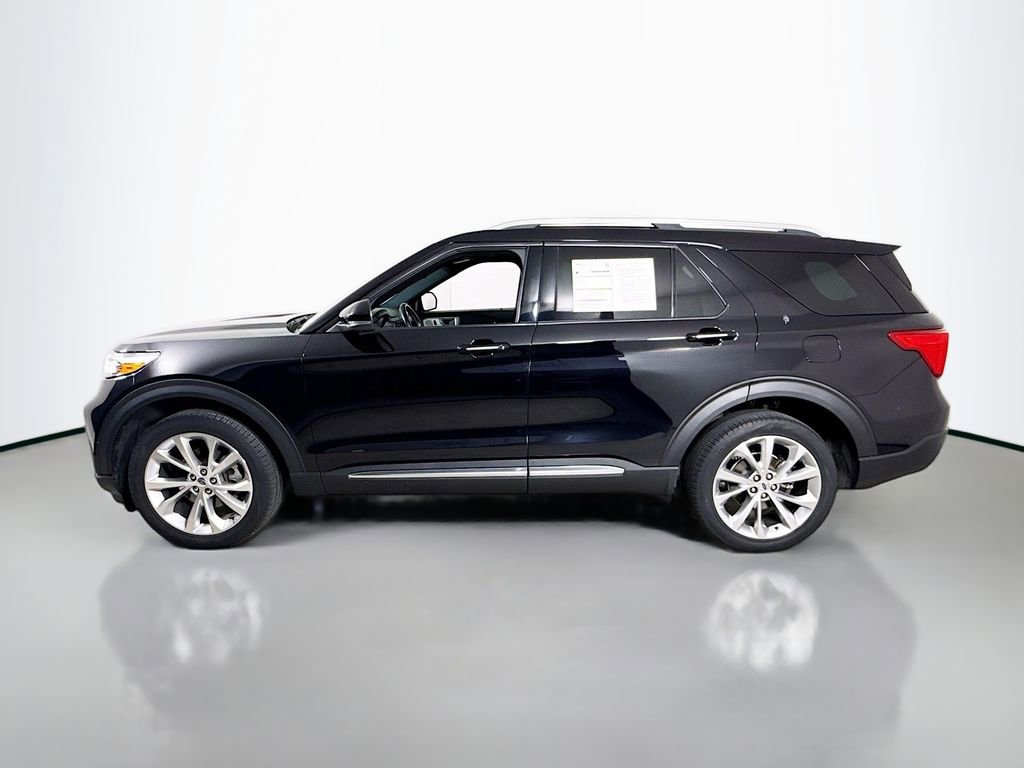 Certified 2023 Ford Explorer Platinum w/ Technology Package AWD/4WD image 4