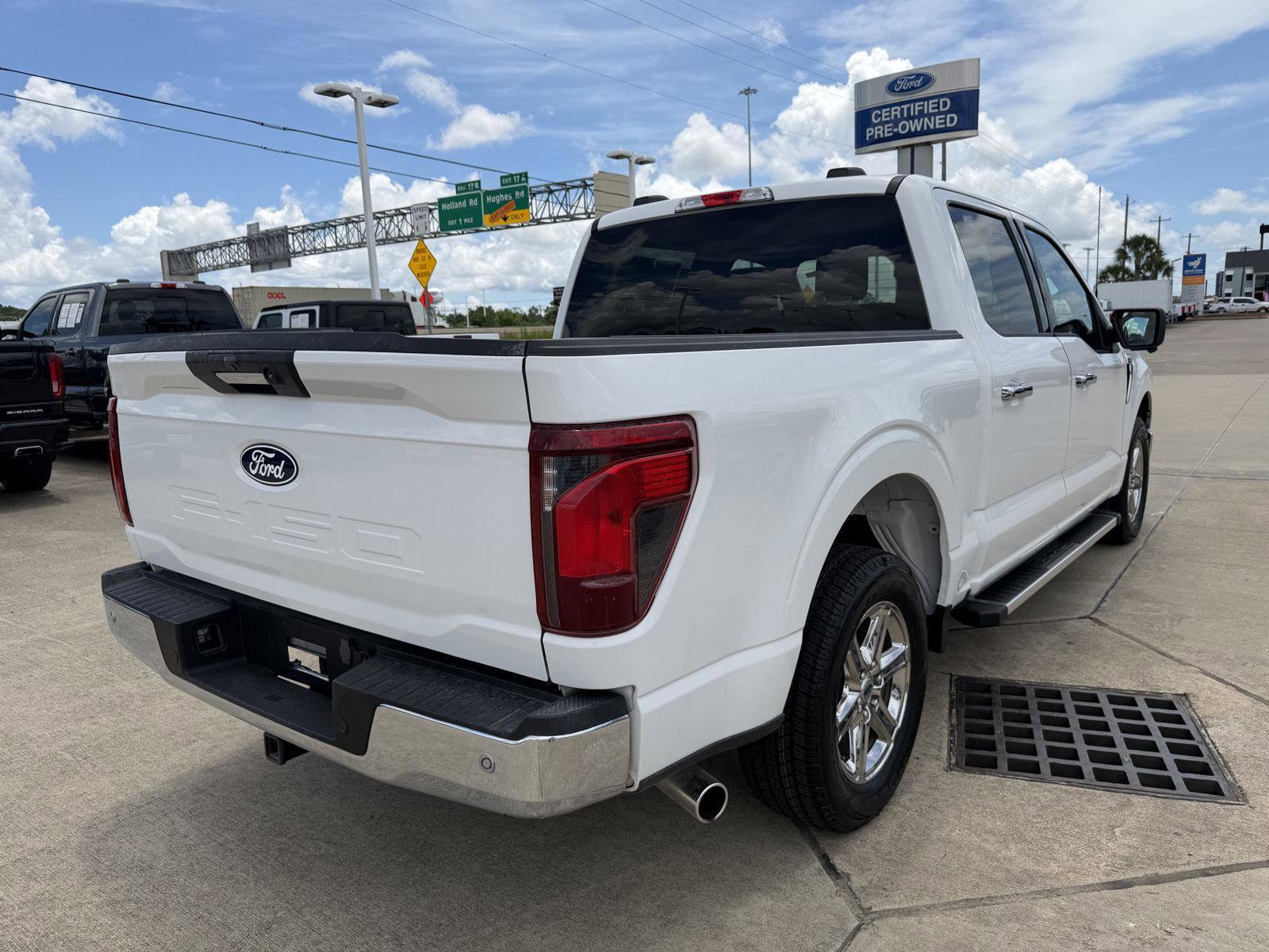 Certified 2024 Ford F150 XLT w/ Mobile Office Package RWD image 5