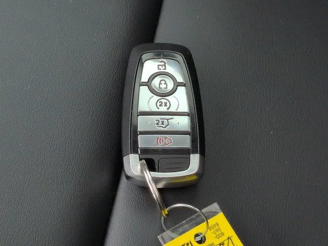 Certified 2022 Ford Explorer XLT w/ Equipment Group 202A RWD image 27