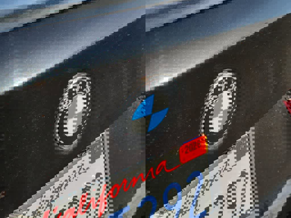 Used 2019 BMW 330i Sedan w/ Convenience Package image 7