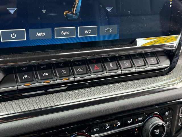 Used 2022 Chevrolet Silverado 1500 ZR2 w/ Technology Package AWD/4WD image 21