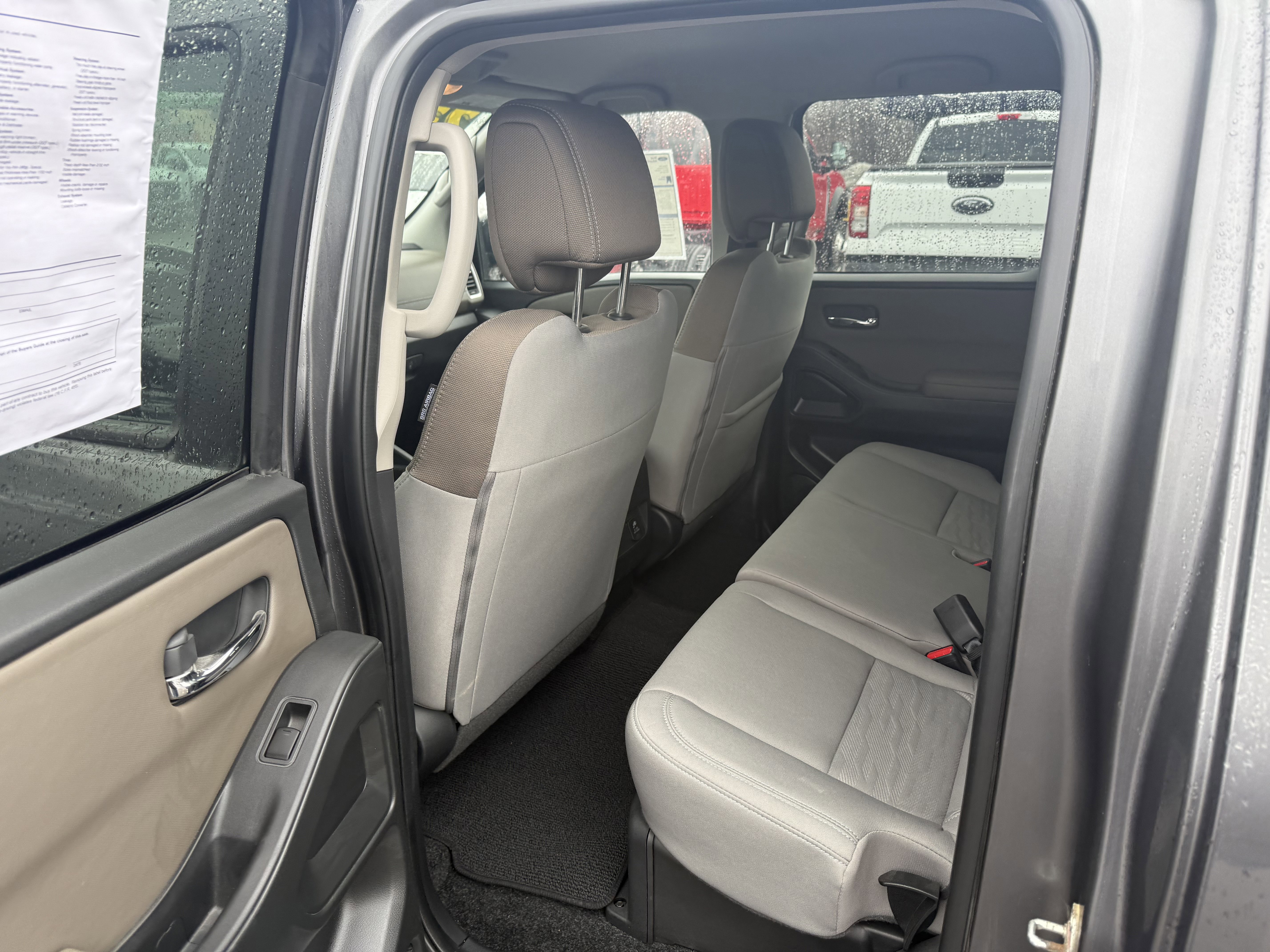 Used 2023 Nissan Frontier SV w/ SV Convenience Package image 9