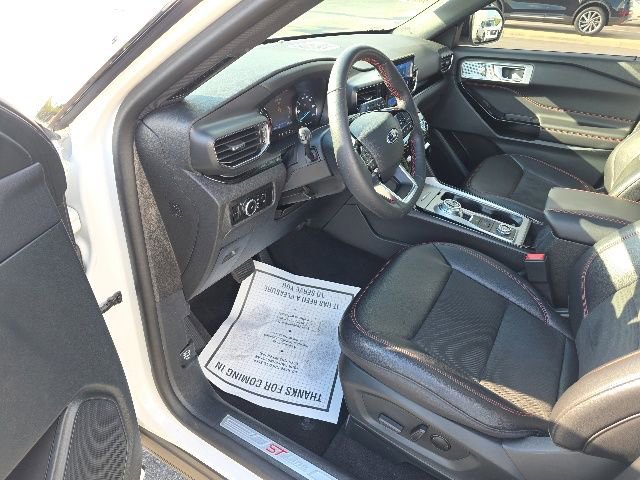Certified 2024 Ford Explorer ST-Line w/ Class IV Trailer Tow Package AWD/4WD image 10
