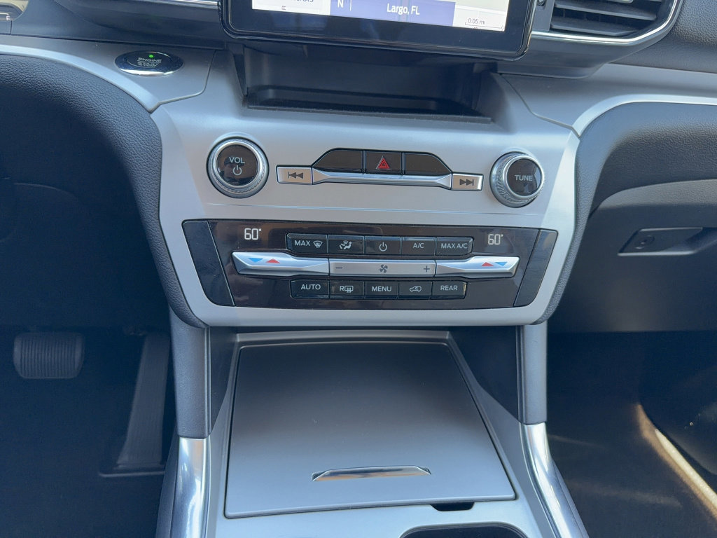 Certified 2020 Ford Explorer XLT w/ Equipment Group 202A image 23