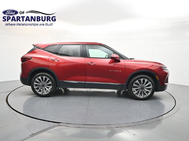 Used 2024 Chevrolet Blazer Premier w/ Driver Confidence II Package FWD image 8