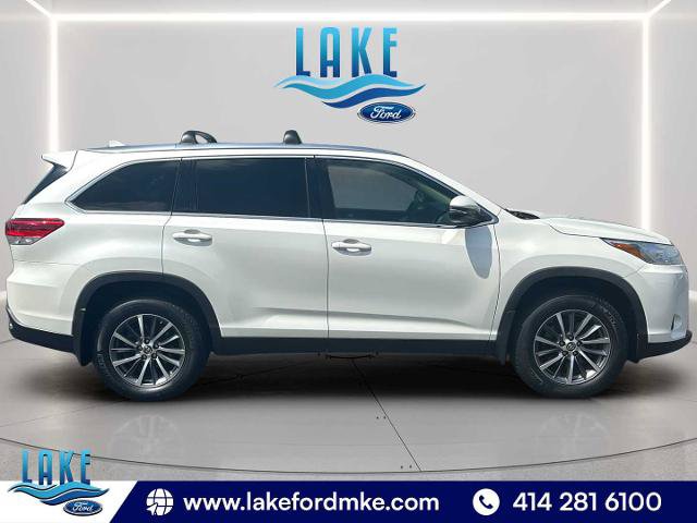 Used 2019 Toyota Highlander XLE AWD/4WD image 20