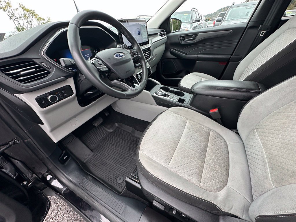 Certified 2023 Ford Escape Active w/ Tech Pack #1 AWD/4WD image 17