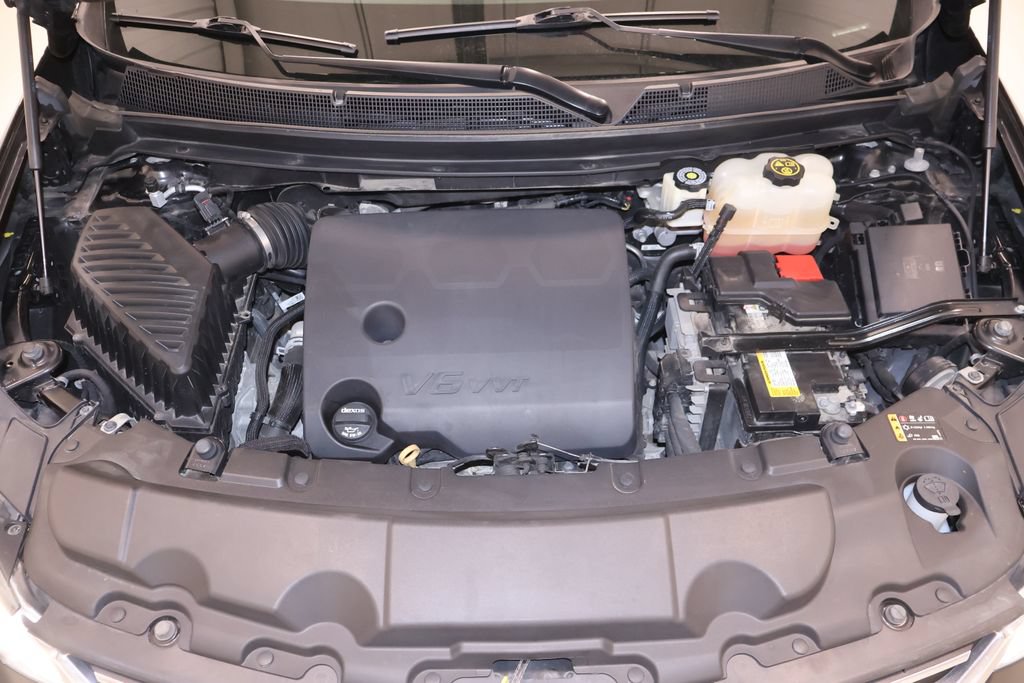Used 2020 Chevrolet Traverse LT w/ LPO, Floor Liner Package AWD/4WD image 42