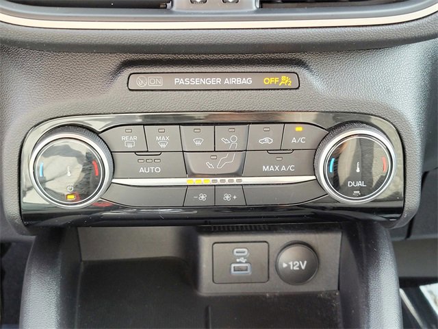 Certified 2022 Ford Escape SE w/ SE Sport Appearance Package image 25