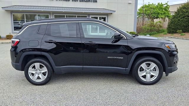 Used 2022 Jeep Compass Latitude AWD/4WD image 9