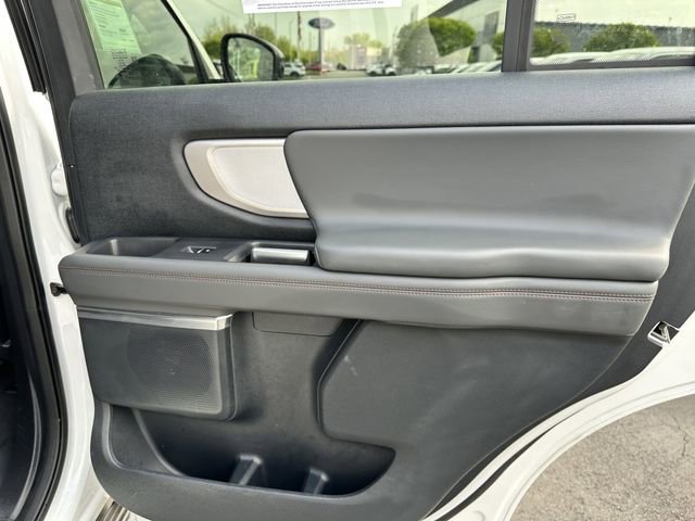 Certified 2025 Ford Expedition Active AWD/4WD image 40