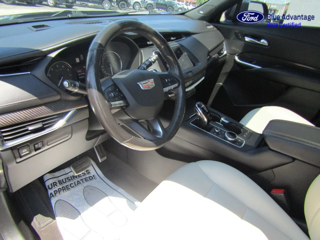 Used 2020 Cadillac XT4 Sport w/ Sun And Sound Package AWD/4WD image 16