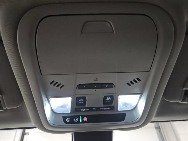 Used 2023 GMC Terrain AT4 w/ Tech Package AWD/4WD image 33