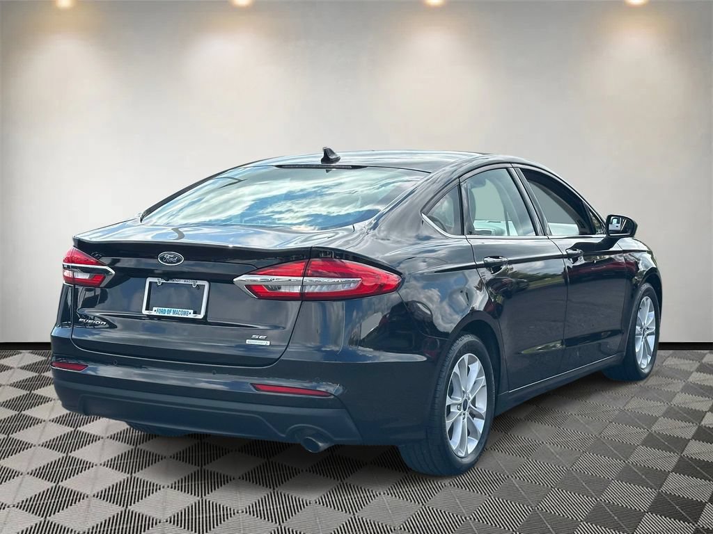 Certified 2020 Ford Fusion SE FWD image 4