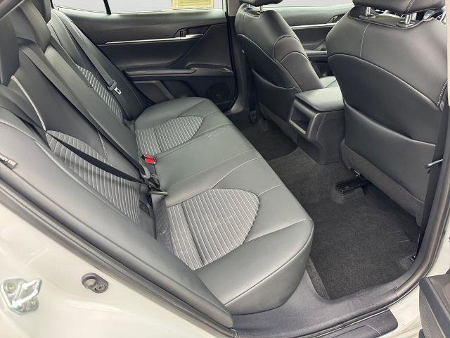Used 2023 Toyota Camry SE image 7