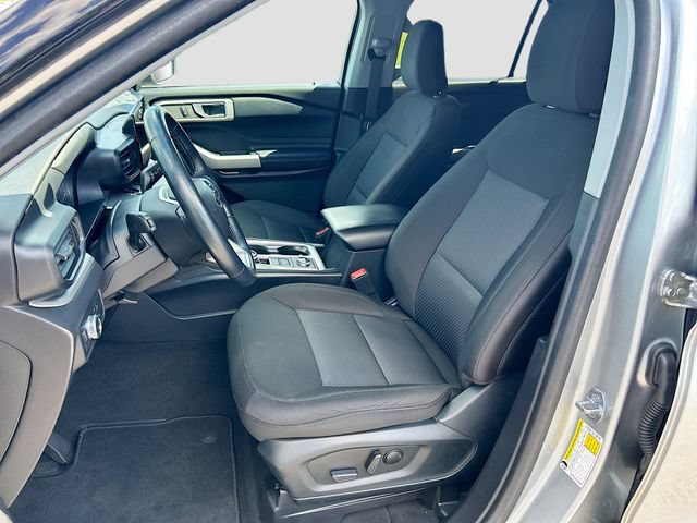 Certified 2022 Ford Explorer XLT w/ Class IV Trailer Tow Package AWD/4WD image 26
