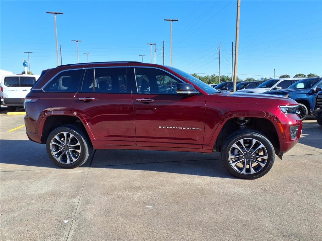 Used 2023 Jeep Grand Cherokee Overland w/ Luxury Tech Group IV image 32