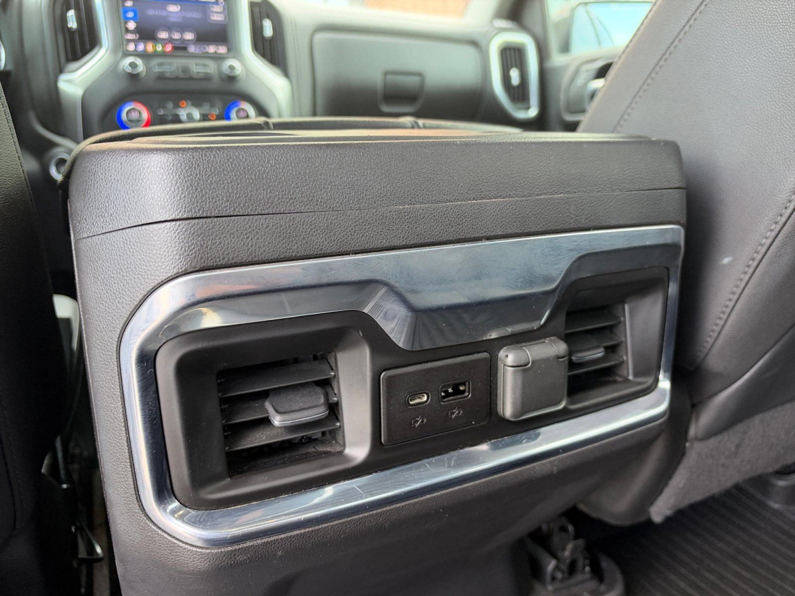 Used 2022 Chevrolet Silverado 1500 LTZ AWD/4WD image 19