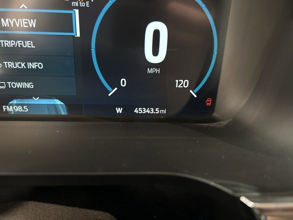 Certified 2022 Ford F150 Lariat w/ Equipment Group 502A High image 18