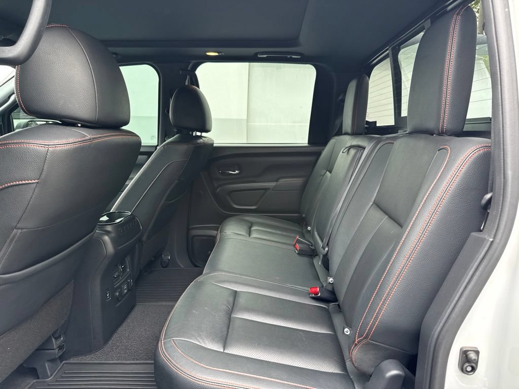 Used 2021 Nissan Titan PRO-4X w/ Pro-4x Convenience Package AWD/4WD image 14