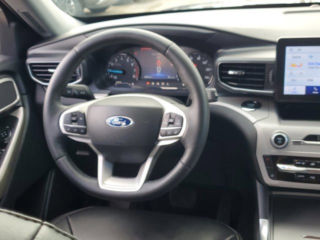 Certified 2023 Ford Explorer XLT w/ Equipment Group 202A image 20