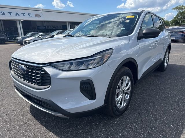 Certified 2026 Ford Escape Active FWD image 3