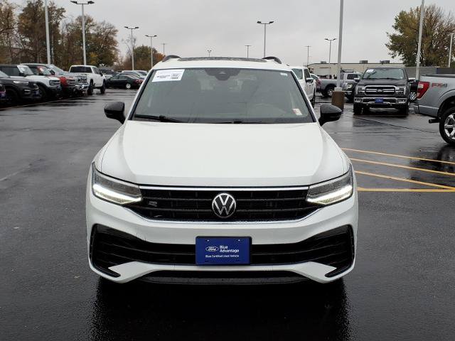 Used 2024 Volkswagen Tiguan SE R-Line w/ MDO Package, Two-Row AWD/4WD image 2