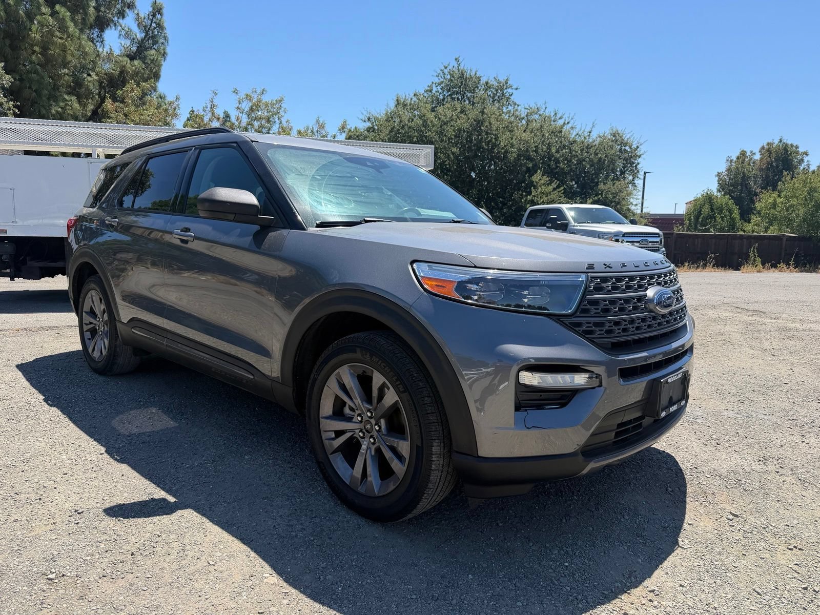 Certified 2021 Ford Explorer XLT w/ Equipment Group 202A AWD/4WD image 7