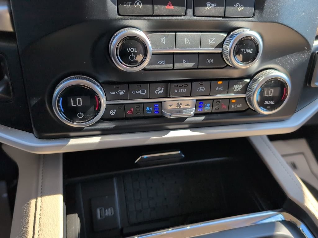 Certified 2024 Ford Expedition Max XLT image 21