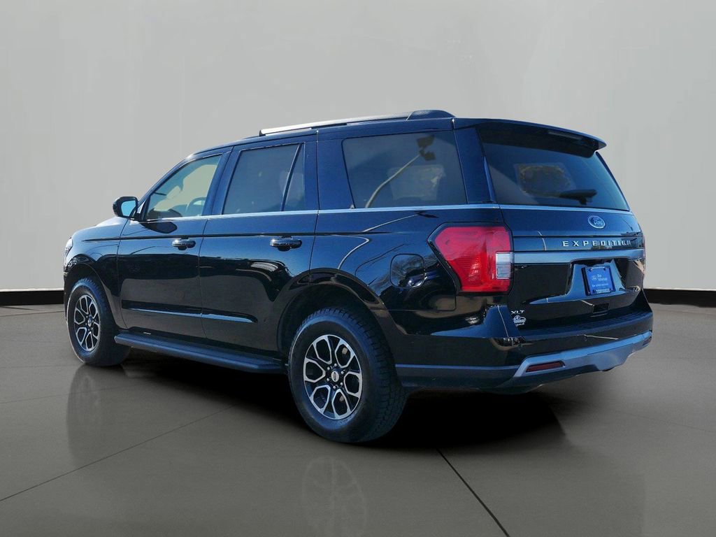 Certified 2024 Ford Expedition XLT image 2