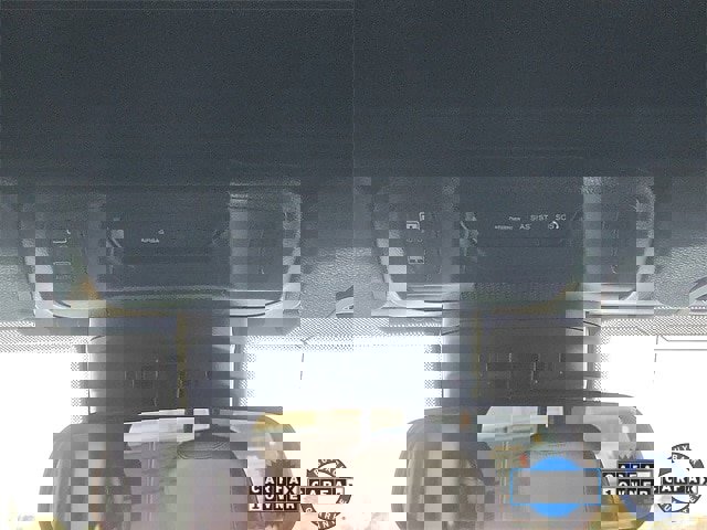 Used 2025 Jeep Wrangler Unlimited Sahara w/ Safety Group image 19