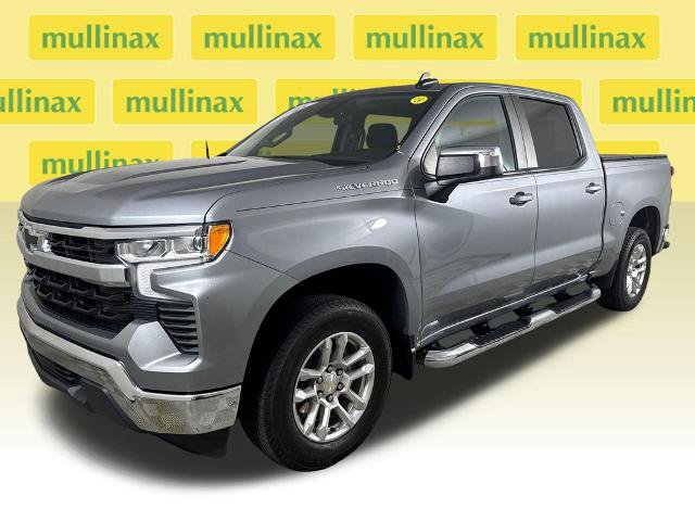 Used 2024 Chevrolet Silverado 1500 LT RWD image 13