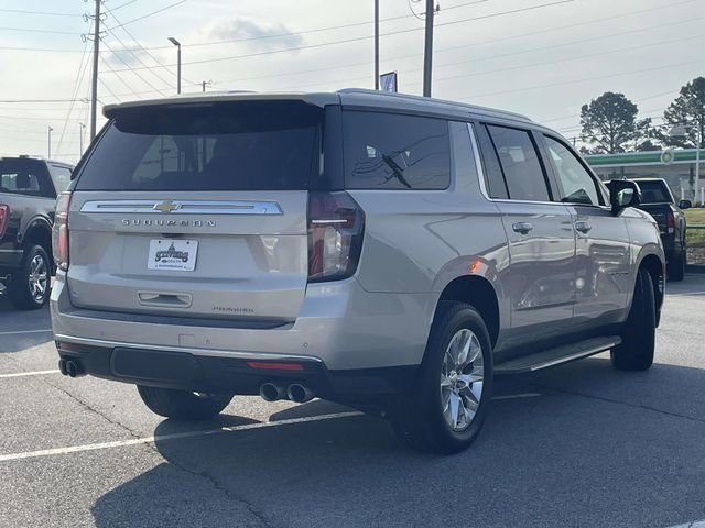 Used 2021 Chevrolet Suburban Premier w/ Premium Package AWD/4WD image 3