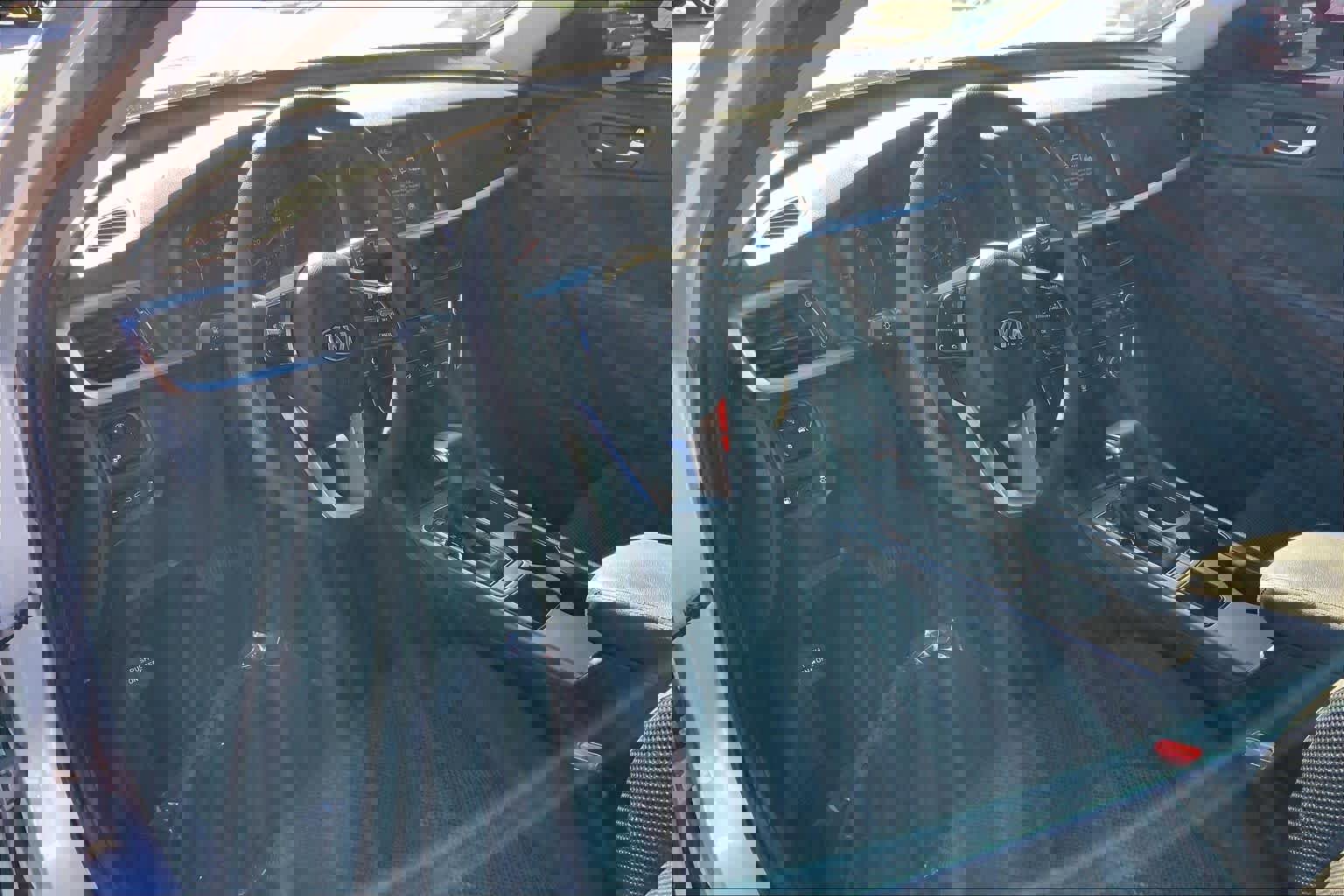 Used 2020 Kia Optima LX image 17