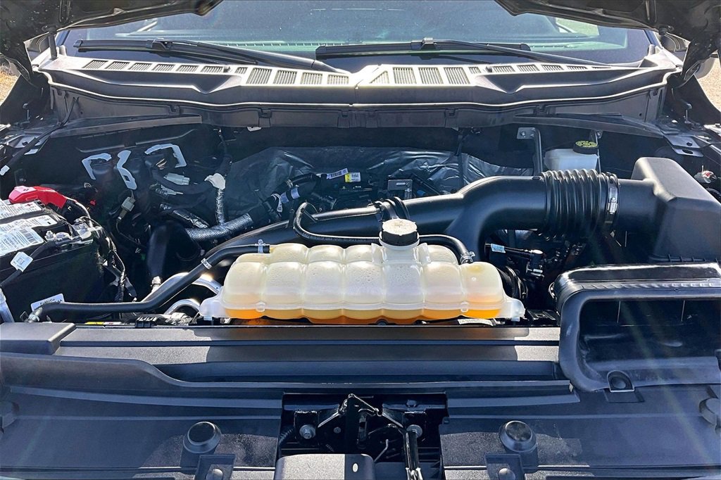 Certified 2023 Ford F150 XLT w/ Equipment Group 302A High image 10